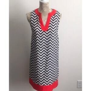 Women's above the knee sleeveless A-line Chevron pattern blue & white dress, L